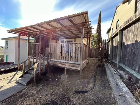 Exterior - 551 Vallejo Ave, Rodeo, CA 94572 photo 6 of 19