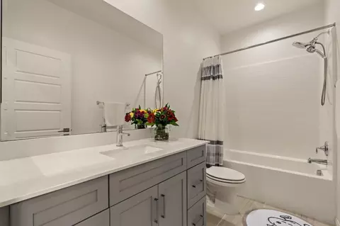 Bath - 157 Steely, Irvine, CA 92614 photo 3 of 4