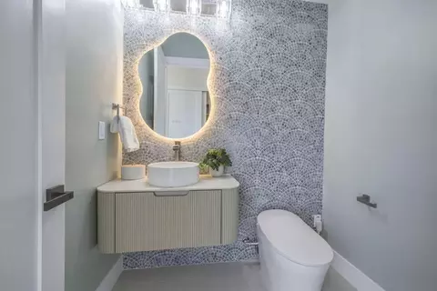 Bath - 1691 S Springer Rd, Mountain View, CA 94040 photo 1 of 7