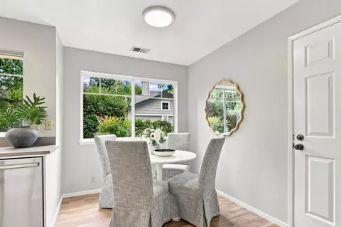 Dining - 172 Ada Ave 10, Mountain View, CA 94043 photo 3 of 3
