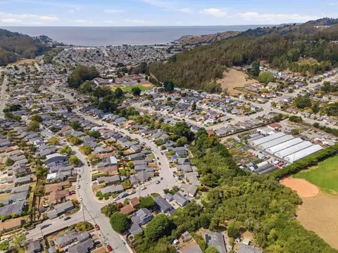 View/Area - 1239 Galvez Dr, Pacifica, CA 94044 photo 11 of 22