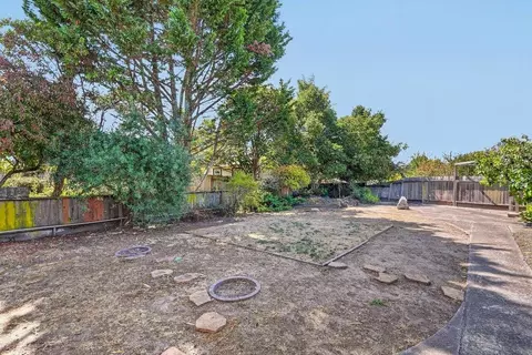Exterior - 25 Brook Ct, Watsonville, CA 95076 photo 5 of 11