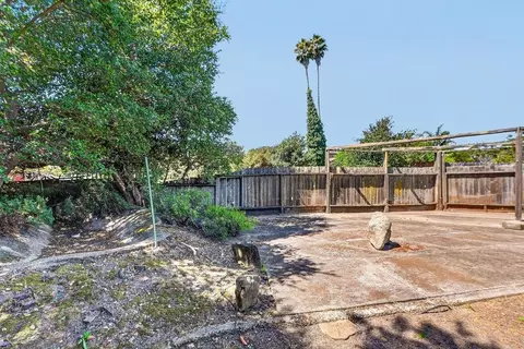 Exterior - 25 Brook Ct, Watsonville, CA 95076 photo 8 of 11