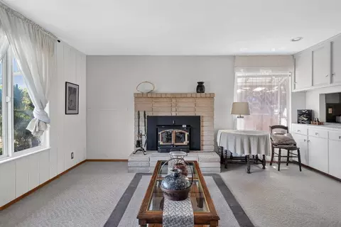Living - 25 Brook Ct, Watsonville, CA 95076 photo 1 of 1