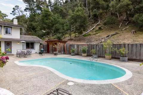 Exterior - 25455 Canada Valley Dr, Carmel, CA 93923 photo 3 of 6