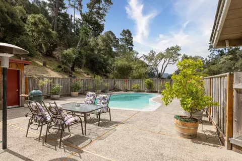 Exterior - 25455 Canada Valley Dr, Carmel, CA 93923 photo 2 of 6