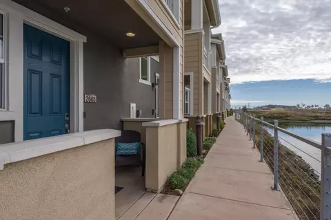 658 Sea Anchor Dr 2605, Redwood City, CA 94063