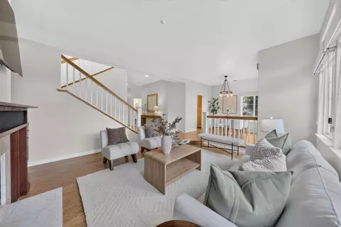Living - 92 Outlook Cir, Pacifica, CA 94044 photo 3 of 3