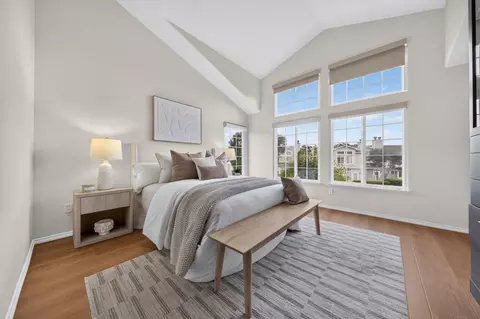 Bedroom - 92 Outlook Cir, Pacifica, CA 94044 photo 1 of 3