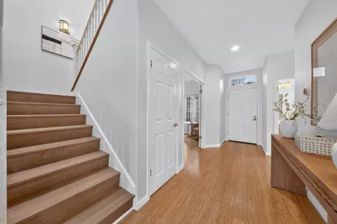 Entry Way - 92 Outlook Cir, Pacifica, CA 94044 photo 4 of 5
