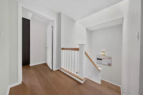 Entry Way - 92 Outlook Cir, Pacifica, CA 94044 photo 3 of 5