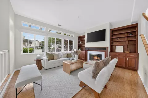 Living - 92 Outlook Cir, Pacifica, CA 94044 photo 1 of 3