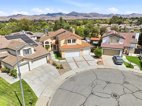 1641 El Camino De Vida, Hollister, CA 95023