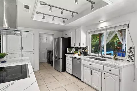 Kitchen - El Camino Real, Merced, CA 95340 photo 3 of 5