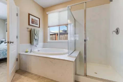 Bath - 1787 Fennel Pl, Gilroy, CA 95020 photo 1 of 2