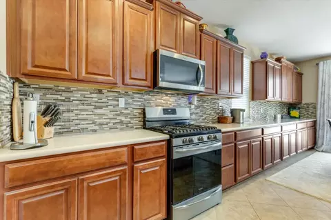 Kitchen - 1787 Fennel Pl, Gilroy, CA 95020 photo 4 of 4