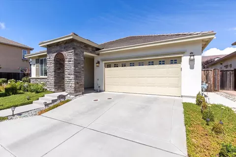 Exterior - 1787 Fennel Pl, Gilroy, CA 95020 photo 2 of 7