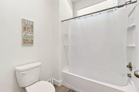 Bath - 20 Grapevine Ct, Oakley, CA 94561 photo 6 of 6