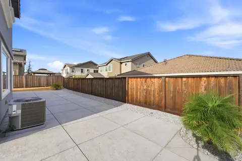 Exterior - 20 Grapevine Ct, Oakley, CA 94561 photo 5 of 6