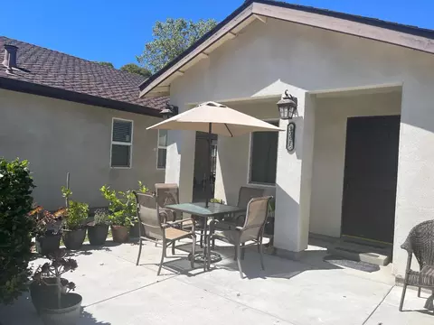 395 E 8th St, Gilroy, CA 95020 photo 4