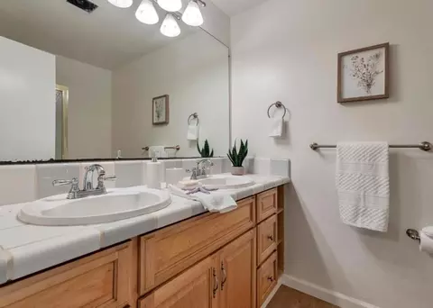 Bath - 1103 N Abbott Ave, Milpitas, CA 95035 photo 2 of 2