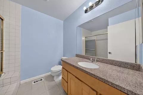 Bath - 1099 N Abbott Ave, Milpitas, CA 95035 photo 2 of 3