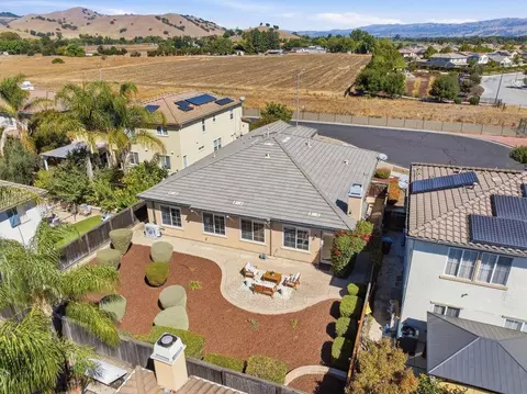 View/Area - 1220 Okeefe Ct, Gilroy, CA 95020 photo 2 of 2