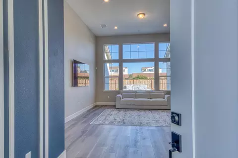 Entry Way - 3036 Arroyo Dr, Marina, CA 93933 photo 1 of 3