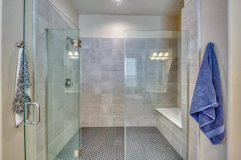Bath - 3036 Arroyo Dr, Marina, CA 93933 photo 3 of 7