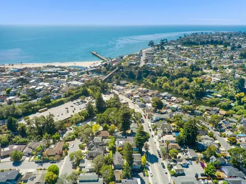 View/Area - 516 Capitola Ave, Capitola, CA 95010 photo 3 of 15