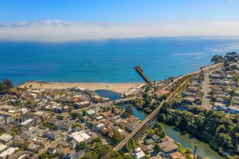 View/Area - 516 Capitola Ave, Capitola, CA 95010 photo 10 of 15