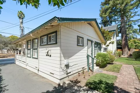 Exterior - 516 Capitola Ave, Capitola, CA 95010 photo 4 of 9