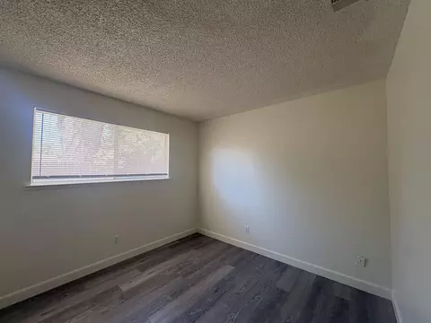Bedroom - 3257 Sacramento Dr, Merced, CA 95348 photo 3 of 4