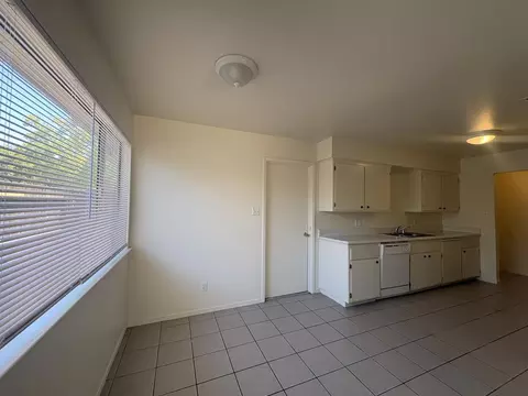 Kitchen - 3257 Sacramento Dr, Merced, CA 95348 photo 3 of 4