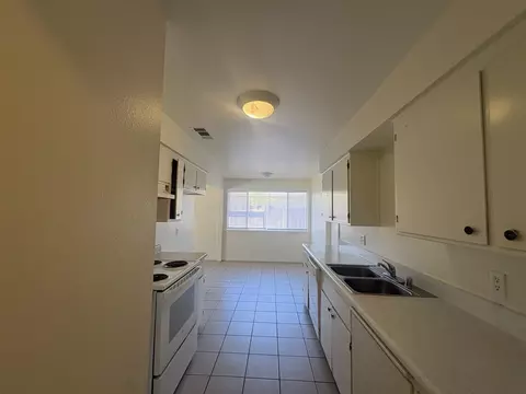 Kitchen - 3257 Sacramento Dr, Merced, CA 95348 photo 1 of 4