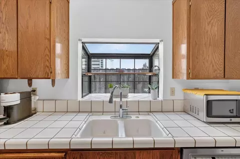 Kitchen - 13 Victor Cir, Salinas, CA 93907 photo 3 of 3
