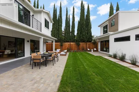 Exterior - 562 Palm Ave, Los Altos, CA 94022 photo 13 of 22