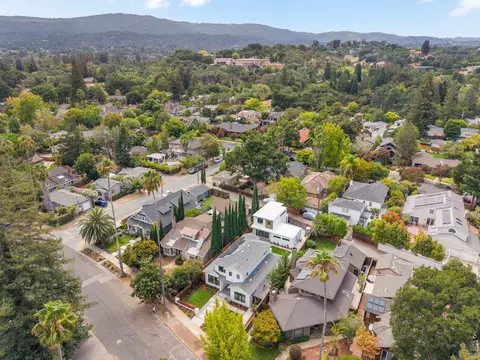 View/Area - 562 Palm Ave, Los Altos, CA 94022 photo 4 of 4