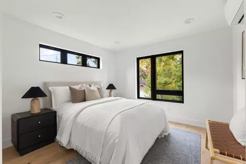Bedroom - 562 Palm Ave, Los Altos, CA 94022 photo 7 of 7