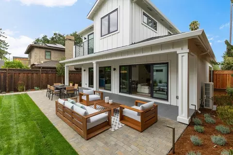 Exterior - 562 Palm Ave, Los Altos, CA 94022 photo 11 of 22