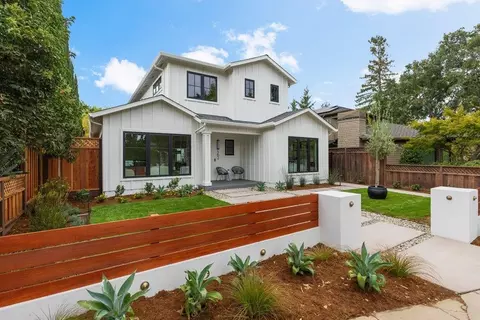 Exterior - 562 Palm Ave, Los Altos, CA 94022 photo 3 of 22