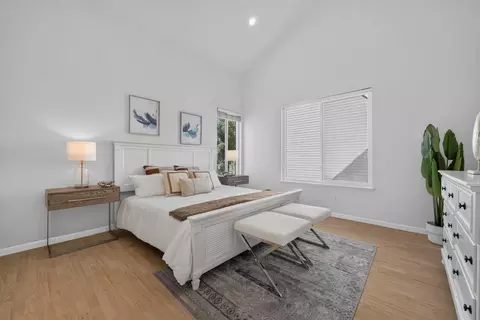 Bedroom - 434 Rhone Ct, Mountain View, CA 94043 photo 1 of 6