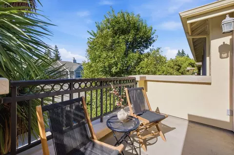 Exterior - 1913 Vida Ct, Mountain View, CA 94043 photo 3 of 8