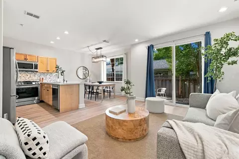 Living - 1913 Vida Ct, Mountain View, CA 94043 photo 3 of 3