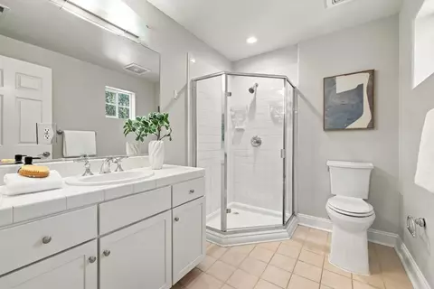 Bath - 1913 Vida Ct, Mountain View, CA 94043 photo 2 of 4