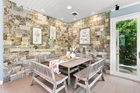 Dining - 10115 Ridgeline Ct, Dublin, CA 94568 photo 5 of 9