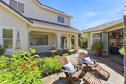 Exterior - 10115 Ridgeline Ct, Dublin, CA 94568 photo 8 of 31