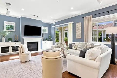 Living - 10115 Ridgeline Ct, Dublin, CA 94568 photo 3 of 5