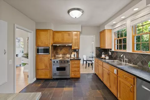 Kitchen - 41 Bancroft Rd, Burlingame, CA 94010 photo 2 of 2
