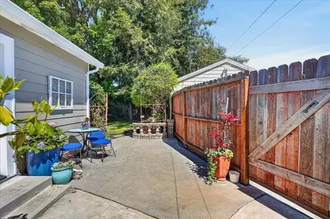Exterior - 235 E Romie Ln, Salinas, CA 93901 photo 6 of 15